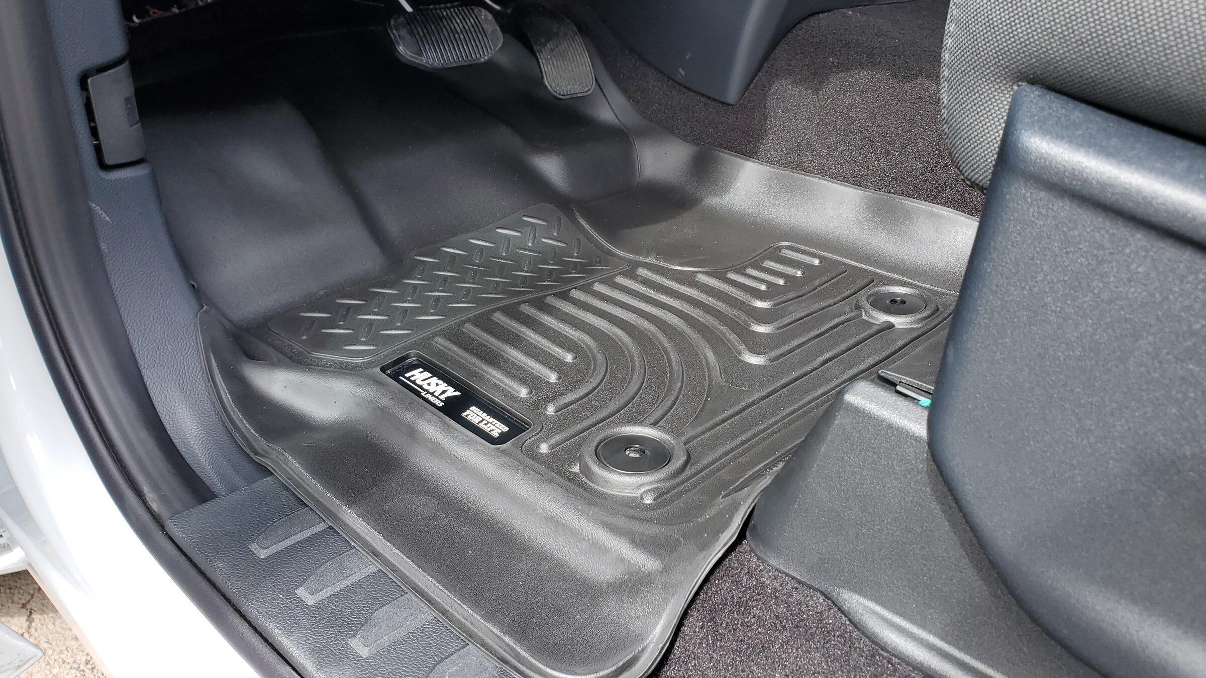 Ford F-150 2021 Husky Floor Liners - Do they Fit in a 2022? 20210326_150207