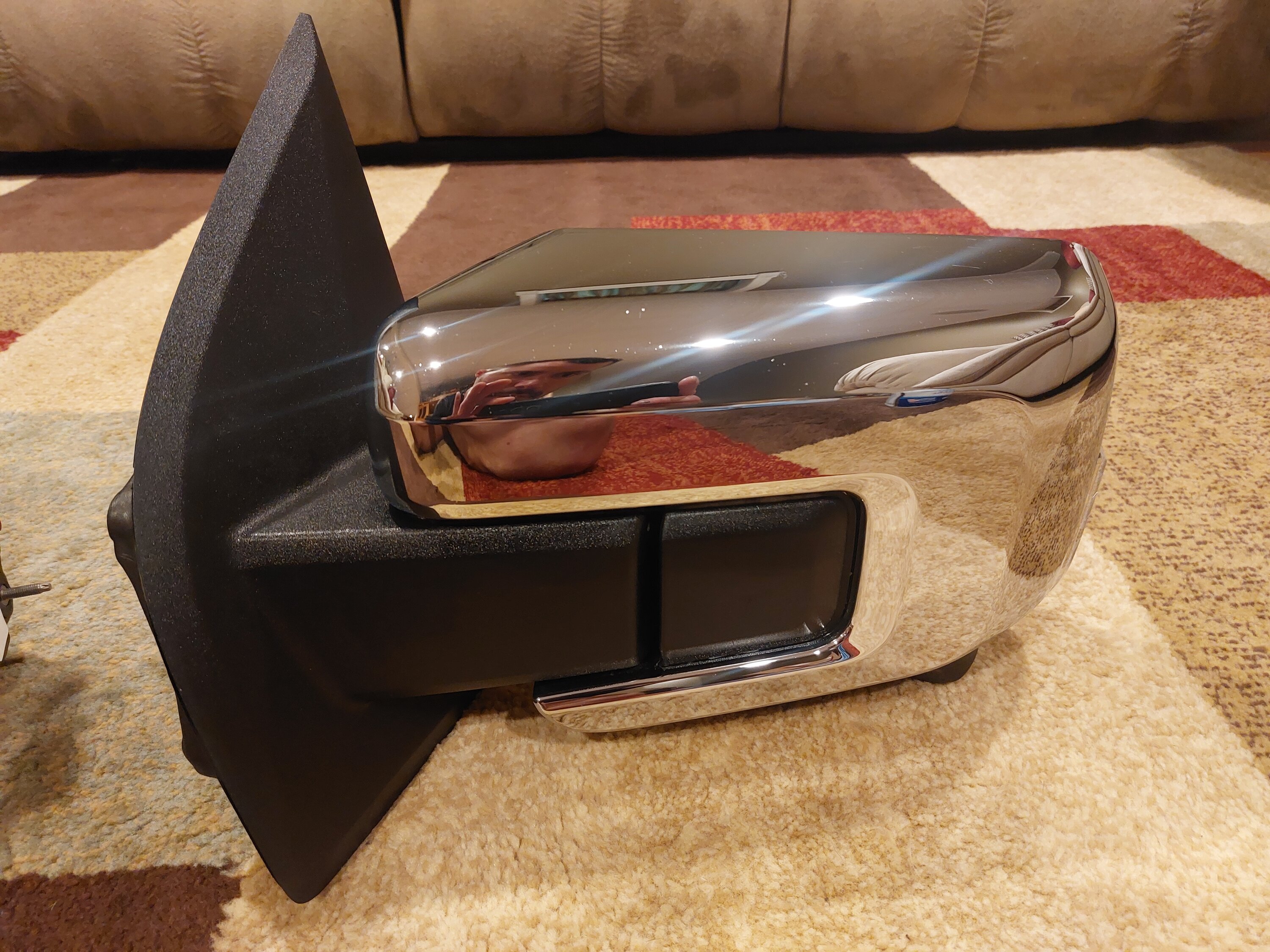 Ford F-150 2021 Lariat Driver and Passenger Chrome Mirrors, $600 20230706_115650
