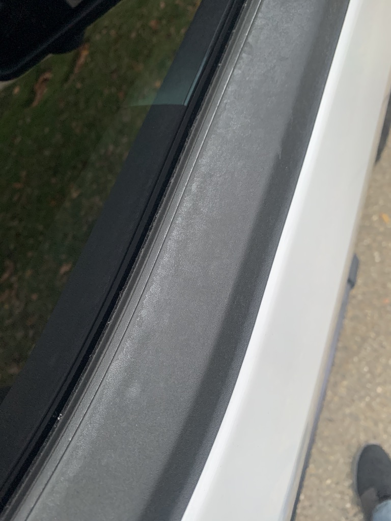 Ford F-150 Fade/Discoloration of lower black window trim 406C8F1B-B495-4FDD-8317-9BB3D6059EF4_1_105_c