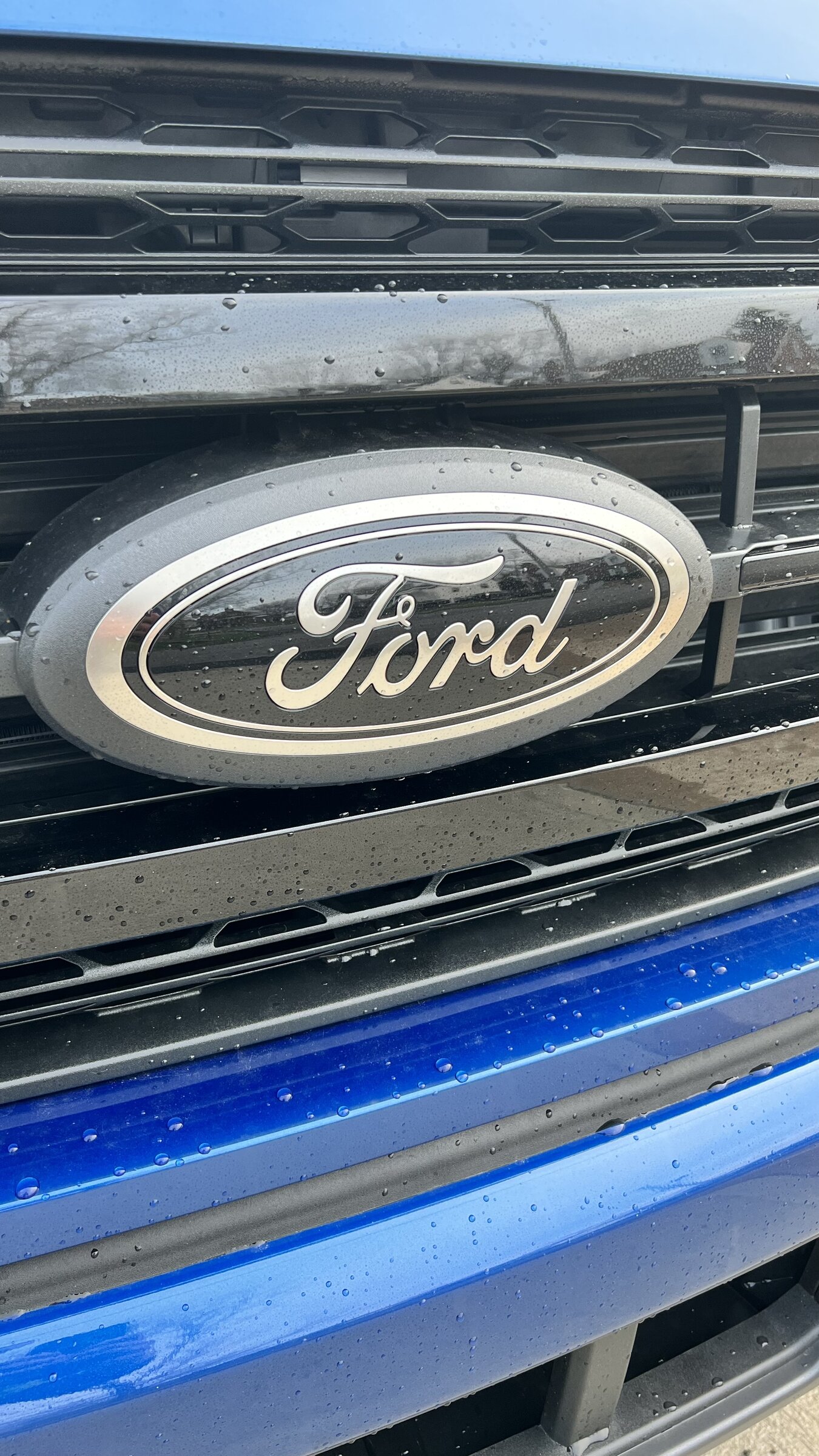 Ford F-150 ATLAS BLUE F-150 (2022+) Club 7932BB53-30F6-4020-ADDB-892412552B24