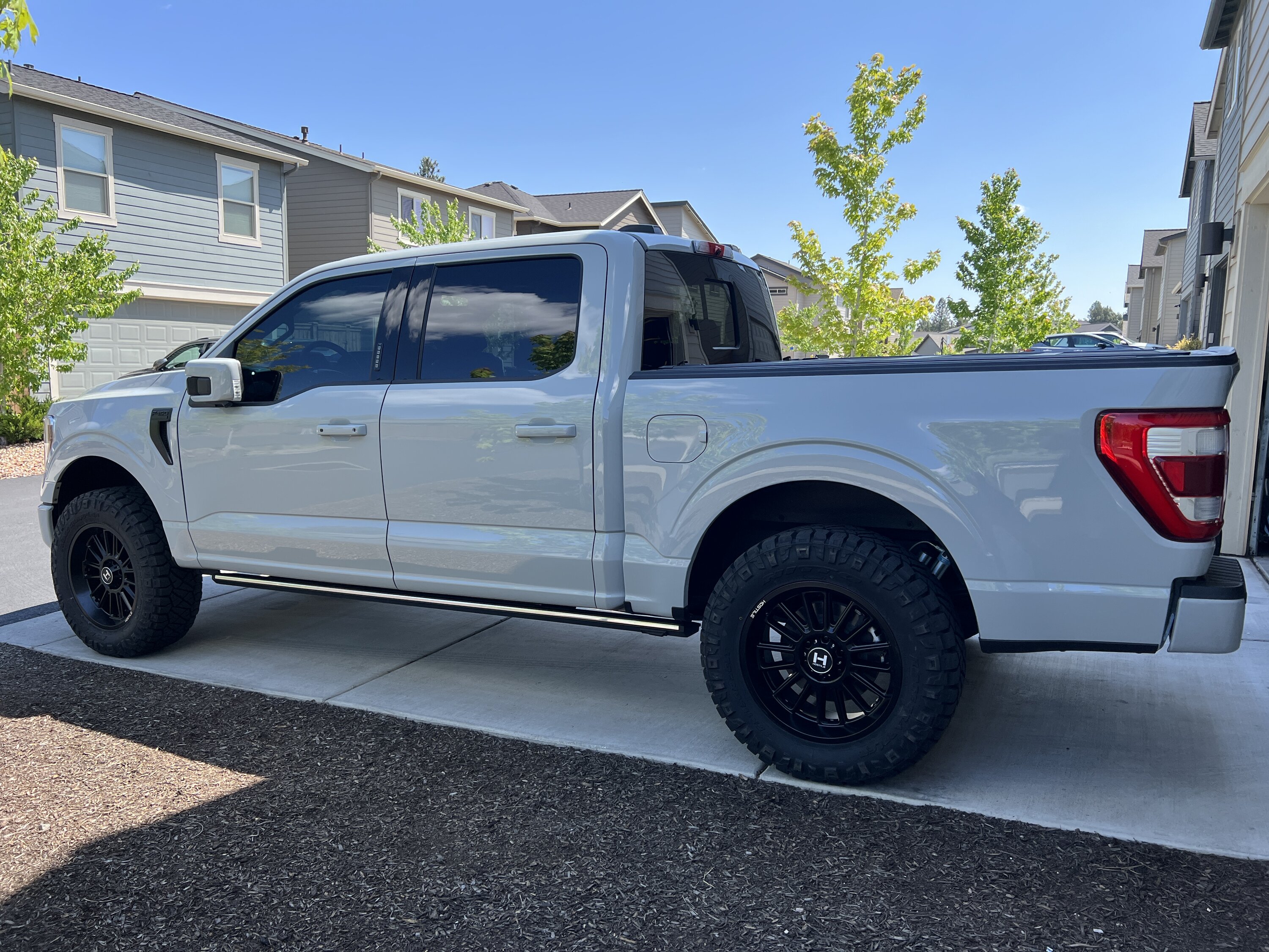 Ford F-150 35x11.5r20 on stock suspension? IMG_4812.JPG