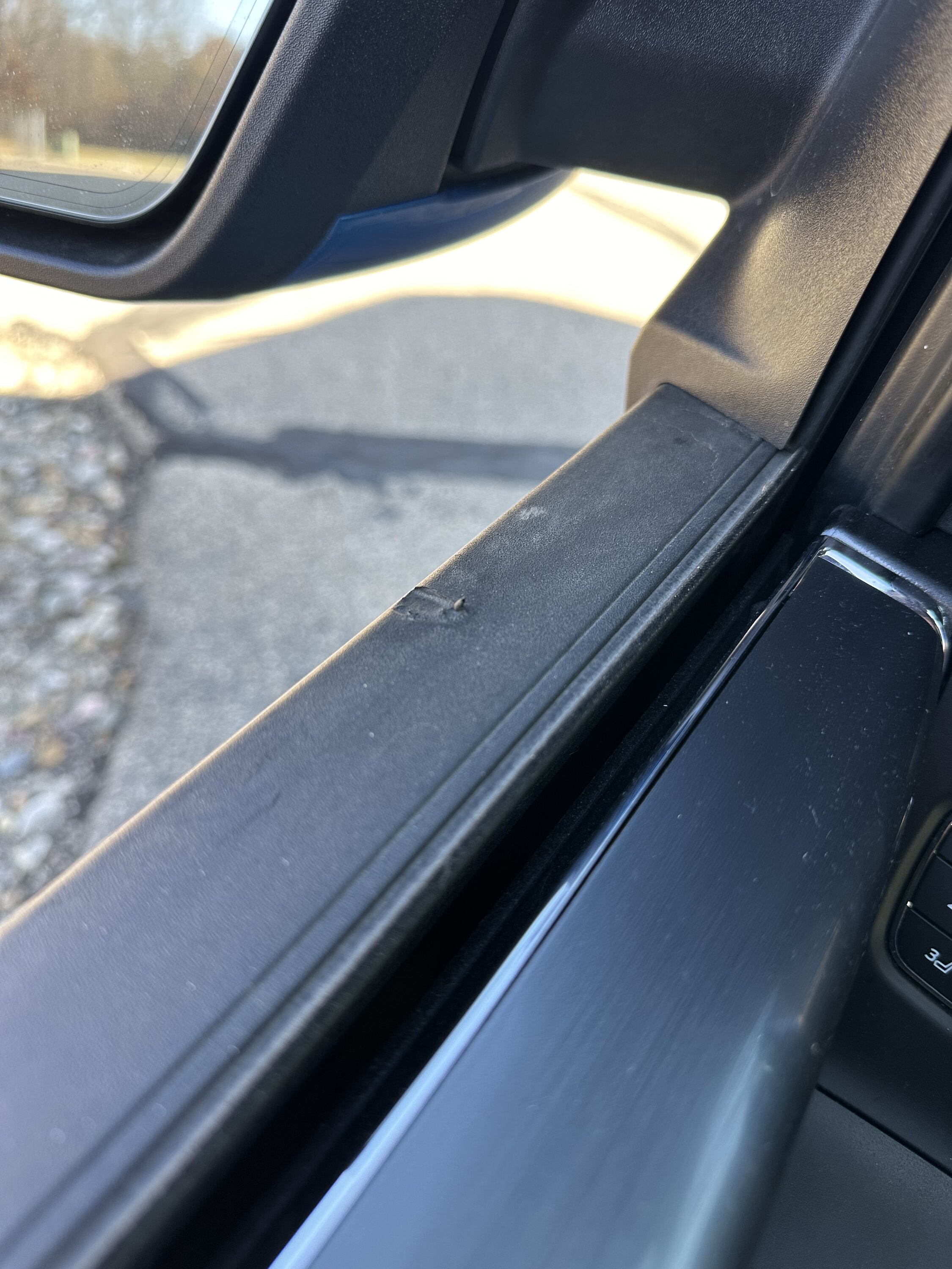 Ford F-150 Window Trim Damage IMG_8943