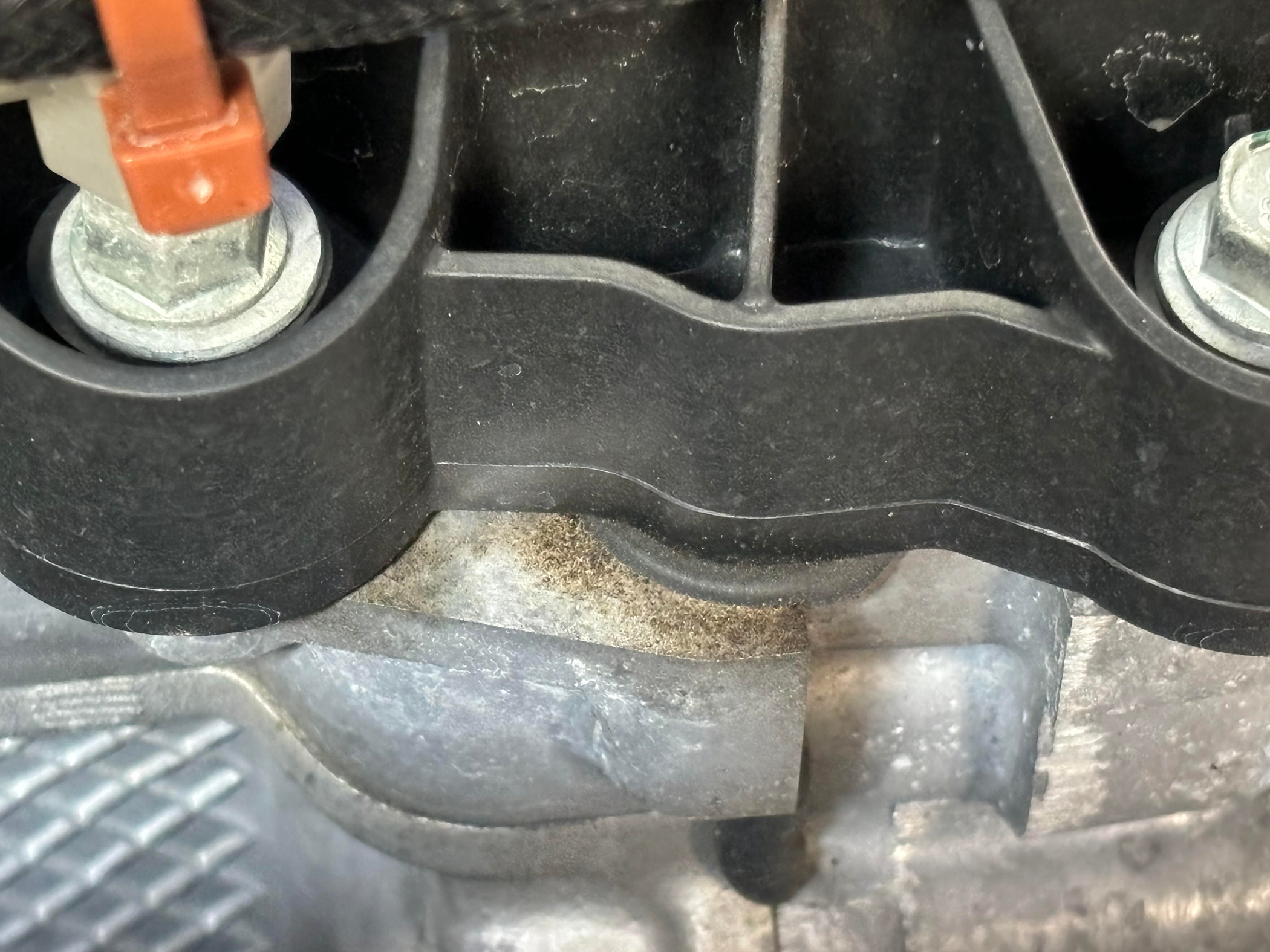 Ford F-150 Pinched valve cover gasket? unnamed