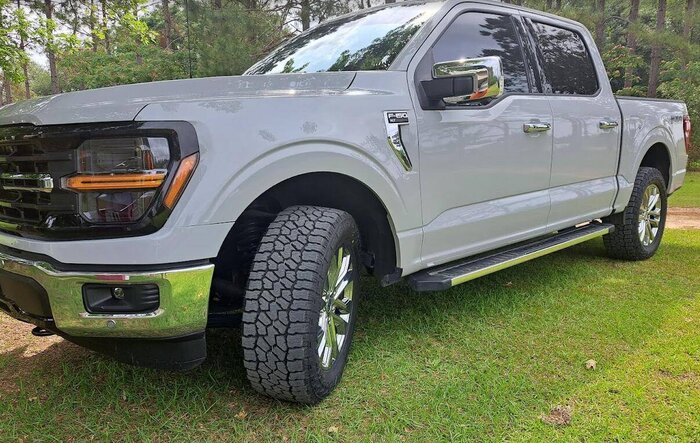 Stock 2024 XLT with Falken Wildpeak AT4 275/60R20