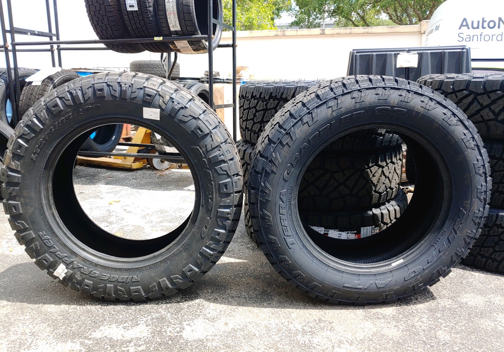 275-65-20-nitto-ridge-grappler-vs-295-60-20-terra-grappler-side-by-side